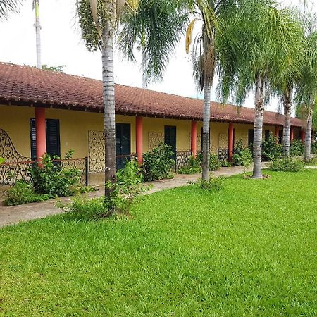 Hotel E Pousada Recanto Do Rio Pardo São José do Rio Pardo Zimmer foto